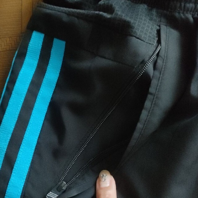 adidas(アディダス)のadidas ハーフパンツ キッズ/ベビー/マタニティのキッズ服男の子用(90cm~)(パンツ/スパッツ)の商品写真