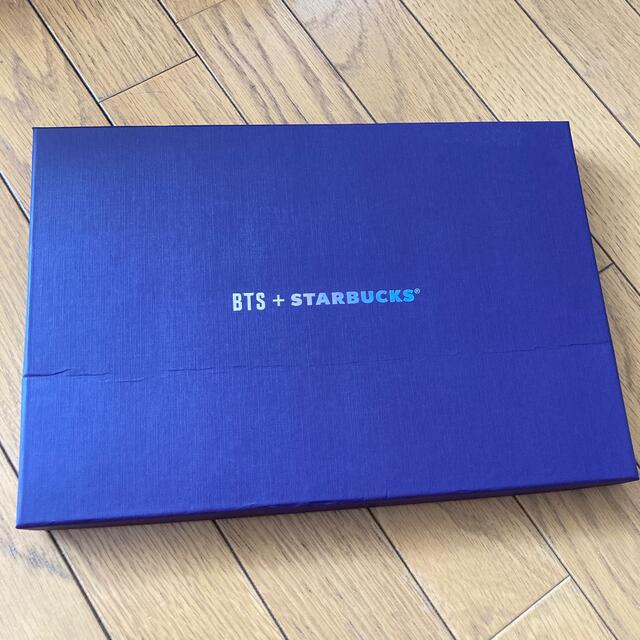 防弾少年団(BTS)(ボウダンショウネンダン)のStarbucks×BTS  クラッチバッグ bts×スタバ レディースのバッグ(クラッチバッグ)の商品写真