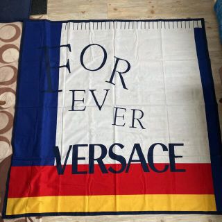 ジャンニヴェルサーチ(Gianni Versace)のジャンニヴェルサーチ　大判自由布　目隠し風呂敷スカーフストール  タペストリー(その他)