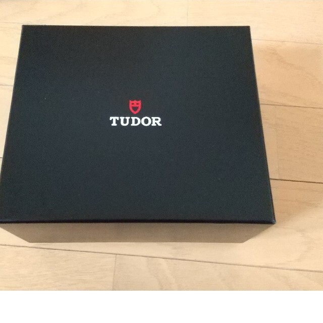 Tudor(チュードル)のTUDOR ROYAL blueチューダー ロイヤル ブルー 28500-006 メンズの時計(腕時計(アナログ))の商品写真