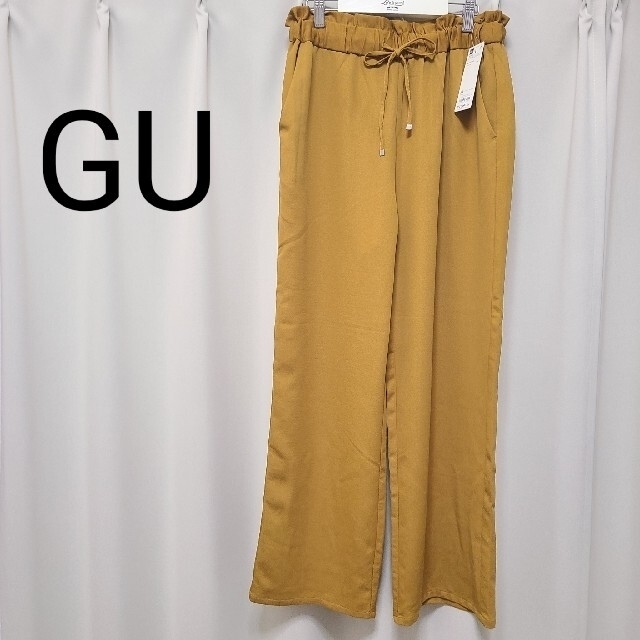 GU(ジーユー)の【未使用】【完売色】GU サテンドローストリングイージーストレートパンツ レディースのパンツ(カジュアルパンツ)の商品写真