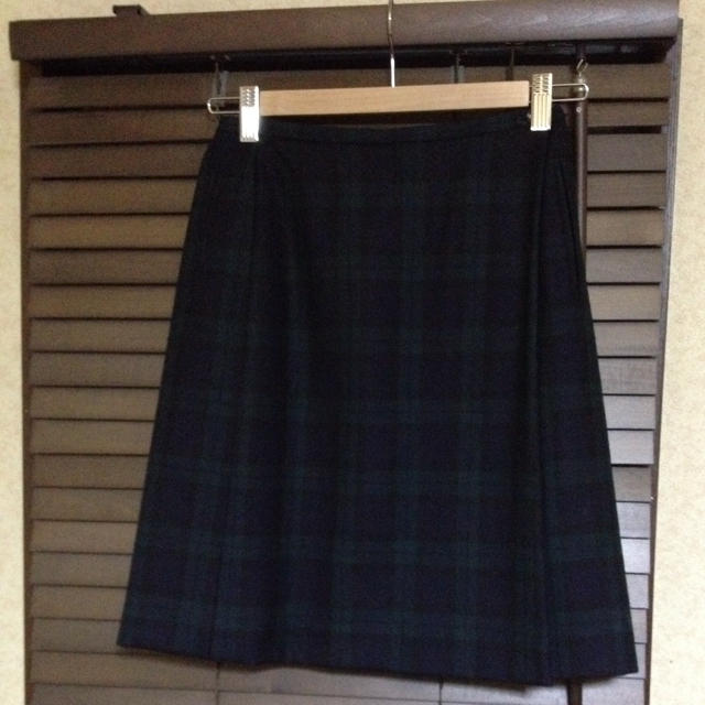 MARGARET HOWELL(マーガレットハウエル)の美品‼︎ネイビーチェックスカート レディースのスカート(ひざ丈スカート)の商品写真