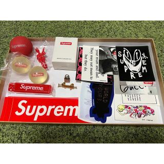 supremeショルダーバッグ黄 ノベルティースーパーボール