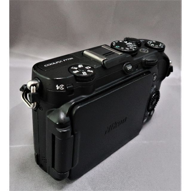 Nikon P7700 コンデジ 大口径レンズ・バリアングル液晶 Nikon P7700 コンデジ 大口径レンズ・バリアングル液晶