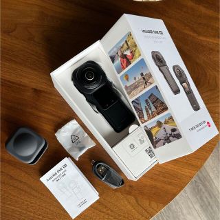 Insta360 ONE RS 1-Inch(ビデオカメラ)