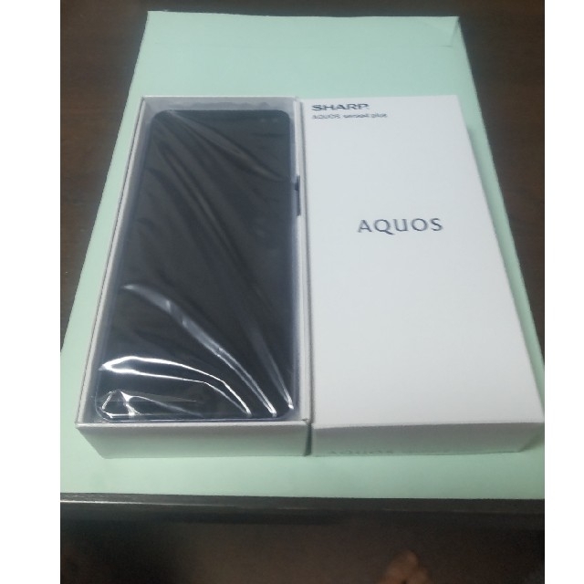 AQUOS sense4 plus SH-M16 パープル スマホ/家電/カメラのスマートフォン/携帯電話(スマートフォン本体)の商品写真