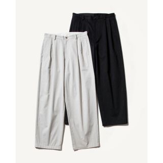 コモリ(COMOLI)のアプレッセ チノトラウザーズChino Trousers black 1(スラックス)