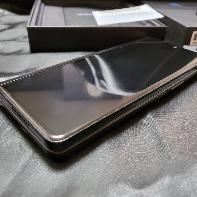 Galaxy(ギャラクシー)のSAMSUNG Galaxy Z Fold3 5G SC-55B ファントムブラ スマホ/家電/カメラのスマートフォン/携帯電話(スマートフォン本体)の商品写真