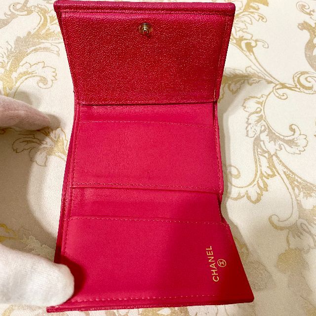 美品☆希少品☆ ボーイシャネル 三つ折り財布 キャビアスキン ピンク