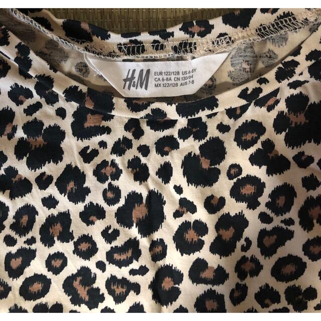 H&M(エイチアンドエム)のヒョウ柄　Tシャツ　130センチ キッズ/ベビー/マタニティのキッズ服女の子用(90cm~)(Tシャツ/カットソー)の商品写真