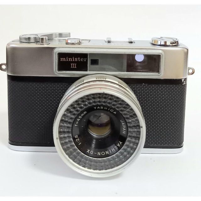 京セラ(キョウセラ)のYashica minister Ⅲフィルムカメラ スマホ/家電/カメラのカメラ(フィルムカメラ)の商品写真