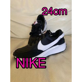 ナイキ(NIKE)のNIKE ナイキ　スニーカー新品(スニーカー)