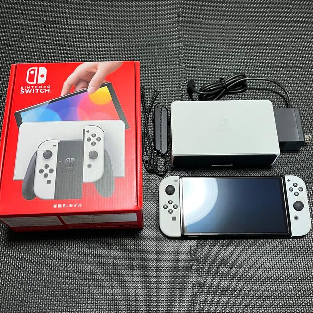 ゲームソフトゲーム機本体美品　Nintendo Switch 有機ELモデル　本体　ホワイト