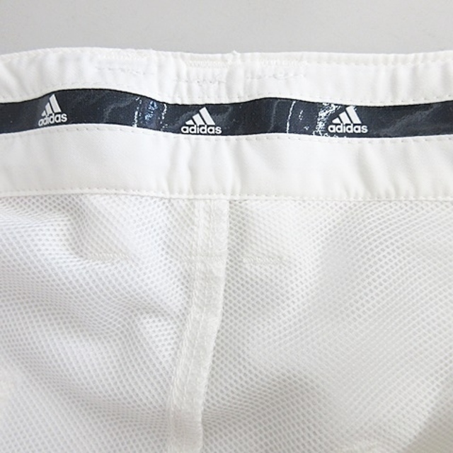 adidas(アディダス)のアディダス ゴルフ ショートパンツ キュロット UV ホワイト 白 ブルー L スポーツ/アウトドアのゴルフ(ウエア)の商品写真