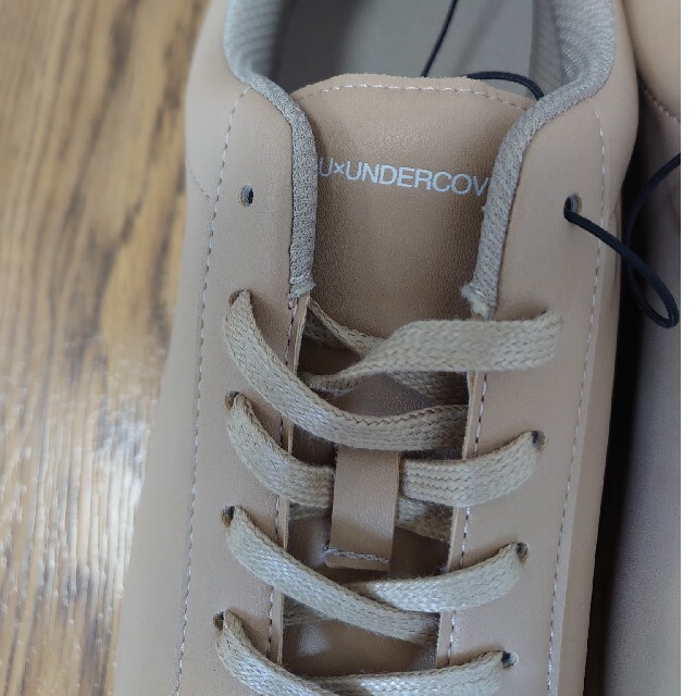 GU(ジーユー)の【新品未使用】GU×アンダーカバー 27cm ローカット スニーカー タグ付き メンズの靴/シューズ(スニーカー)の商品写真