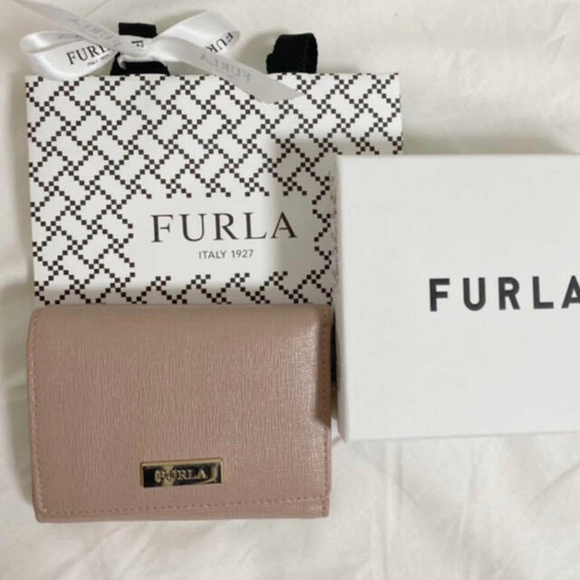 FURLA 定期入れ