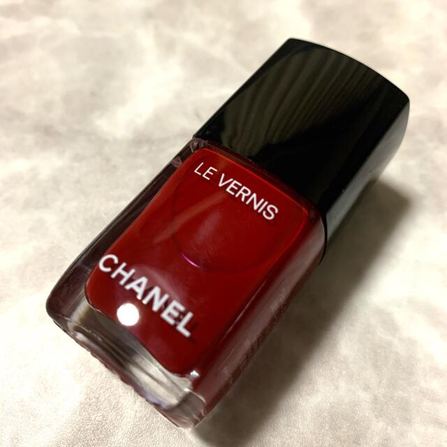 CHANEL(シャネル)のCHANEL ヴェルニ ロングトゥニュ 528 ネイルカラー ポリッシュ コスメ/美容のネイル(マニキュア)の商品写真