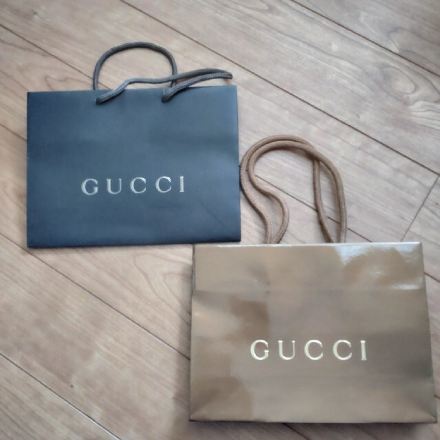 Gucci(グッチ)のGUCCI 紙袋 ショップ袋　2種類 レディースのバッグ(ショップ袋)の商品写真