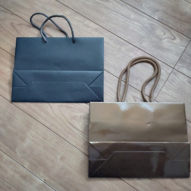Gucci(グッチ)のGUCCI 紙袋 ショップ袋　2種類 レディースのバッグ(ショップ袋)の商品写真