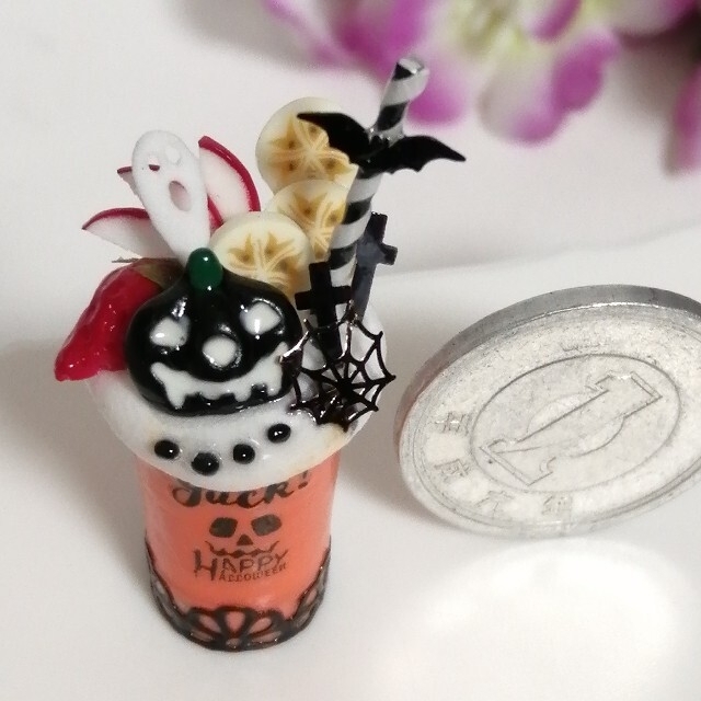 (No.87) ハロウィン  オブジェ  ドリンク ハンドメイドのおもちゃ(ミニチュア)の商品写真