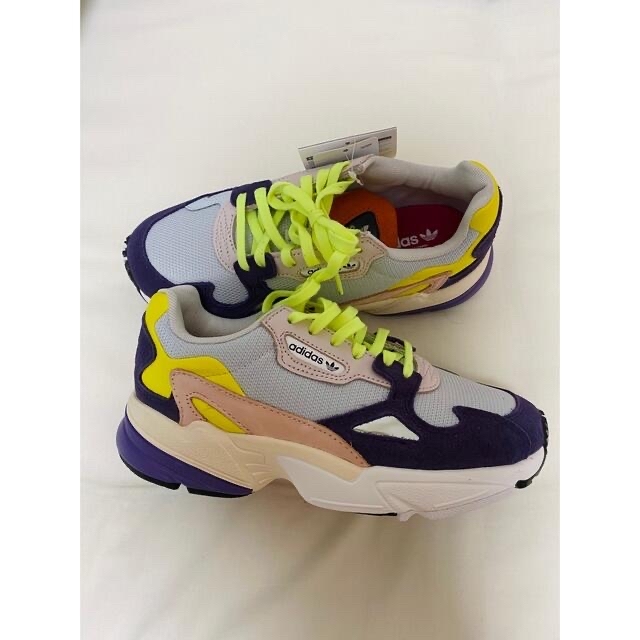 ★ADIDAS★ FALCON W