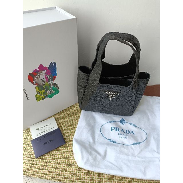 PRADA - PRADAミディアム レザートートバッグの通販 by Hugo's shop