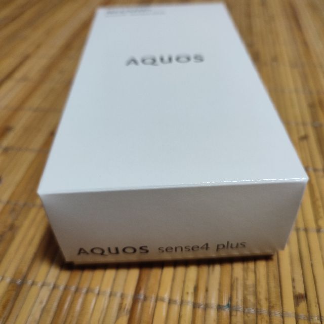 AQUOS(アクオス)の【新品未使用】AQUOS sense4 plus SH-M16 パープル スマホ/家電/カメラのスマートフォン/携帯電話(スマートフォン本体)の商品写真