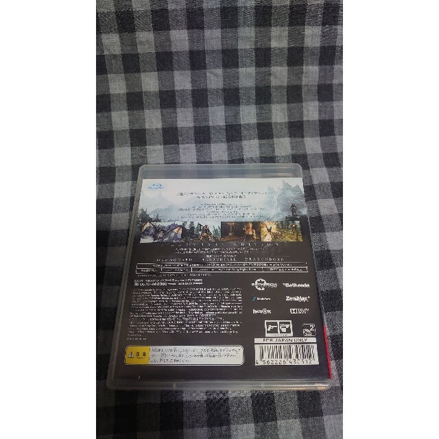 Skyrim スカイリム レジェンダリーエディション PS3 エンタメ/ホビーのゲームソフト/ゲーム機本体(家庭用ゲームソフト)の商品写真