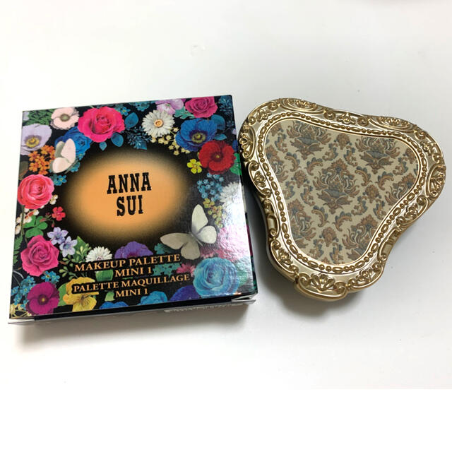 ANNA SUI(アナスイ)の【新品未使用】ANNA SUI フェイスカラー　300 コスメ/美容のベースメイク/化粧品(フェイスカラー)の商品写真