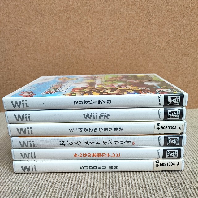 Wii - 【動作確認済み】NINTENDO Wii本体 + Wiiフィット含むソフト6本