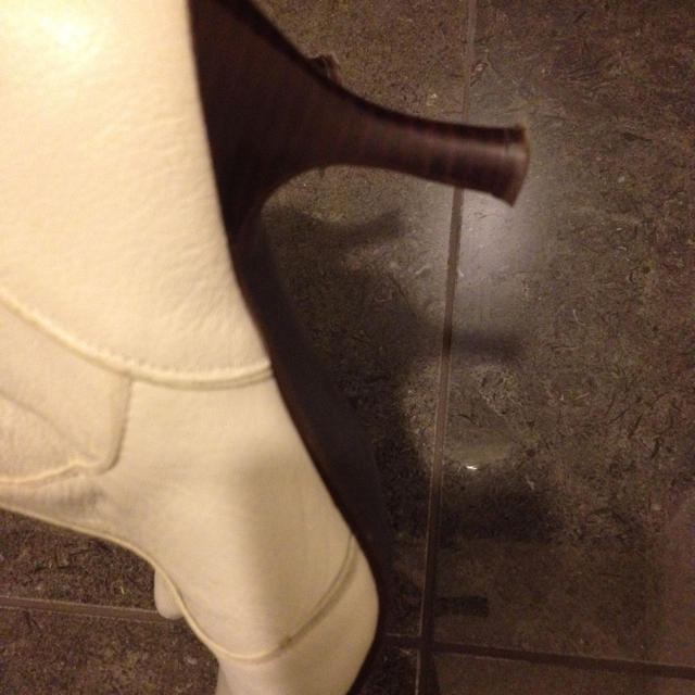 LAUTREAMONT(ロートレアモン)のロートレ ホワイトブーツ レディースの靴/シューズ(ブーツ)の商品写真