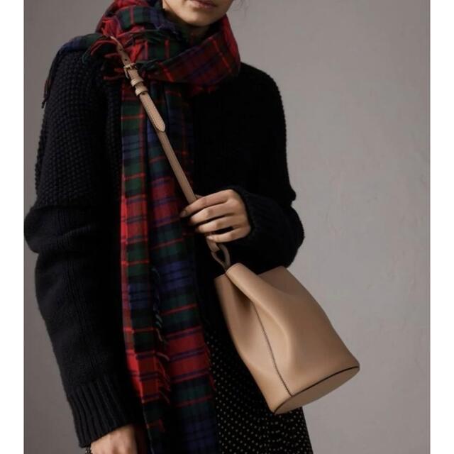 BURBERRY - Burberry LORNE レザー バケツバッグ ブラックの通販 by