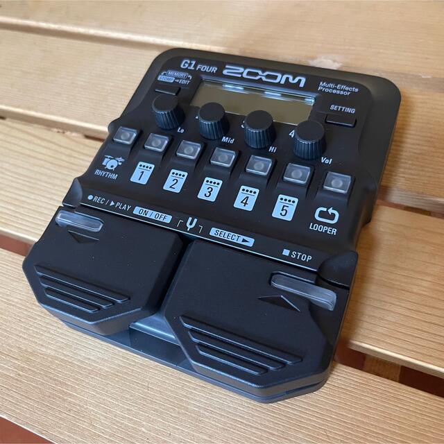 Zoom(ズーム)のZOOM G1 FOUR 楽器のギター(エフェクター)の商品写真