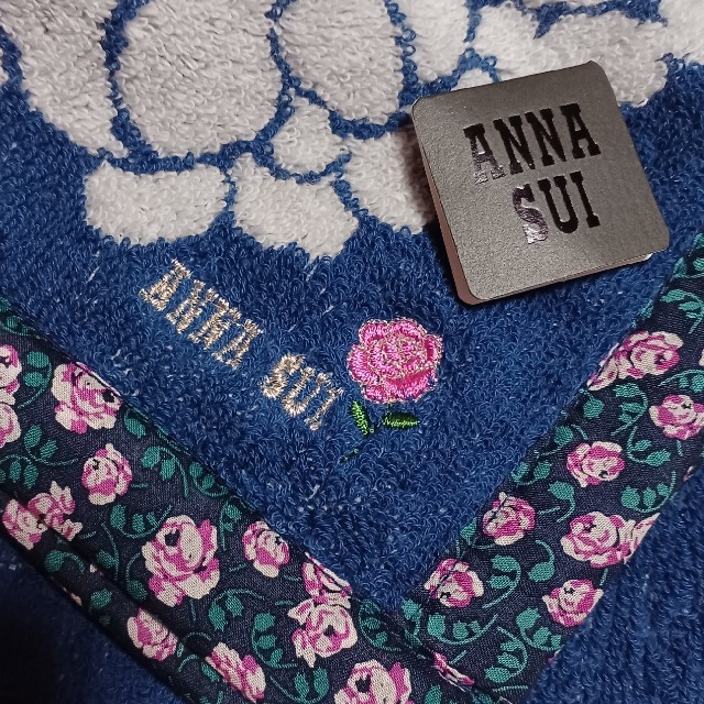 ANNA SUI(アナスイ)の値下げ📌アナスイ☆大判タオルハンカチ🌹 レディースのファッション小物(ハンカチ)の商品写真