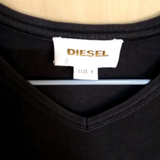 DIESEL(ディーゼル)のディーゼル 黒 Ｌサイズ 綿100% Ｖネック Tシャツ メンズのトップス(Tシャツ/カットソー(半袖/袖なし))の商品写真