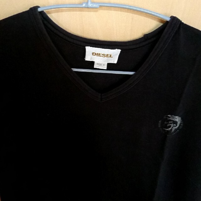 DIESEL(ディーゼル)のディーゼル 黒 Ｌサイズ 綿100% Ｖネック Tシャツ メンズのトップス(Tシャツ/カットソー(半袖/袖なし))の商品写真