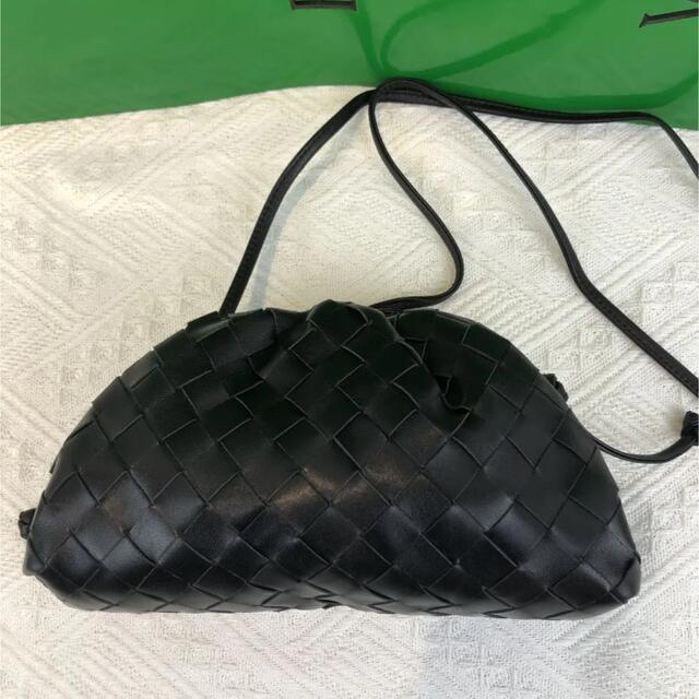 Bottega Veneta(ボッテガヴェネタ)のお値下げ！Bottega Veneta ボッテガ ヴェネタ ミニ ザ ポーチ レディースのバッグ(ショルダーバッグ)の商品写真