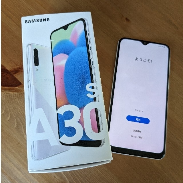 SIMフリー Samsung A30S プリズムホワイト スマホ本体 スマホ/家電/カメラのスマートフォン/携帯電話(スマートフォン本体)の商品写真