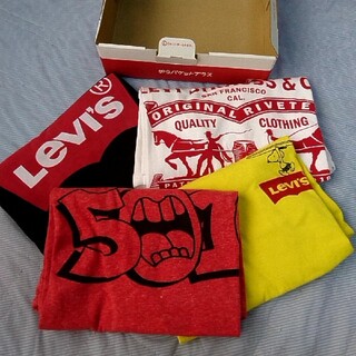 リーバイス(Levi's)のリーバイス ４枚セット 白 黒 赤 黄色 Tシャツ(Tシャツ/カットソー(半袖/袖なし))