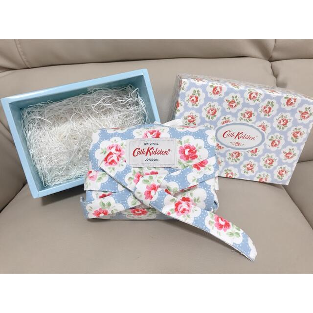 Cath Kidston(キャスキッドソン)のキャスキッドソン　エプロン　新品・未使用 インテリア/住まい/日用品のキッチン/食器(その他)の商品写真