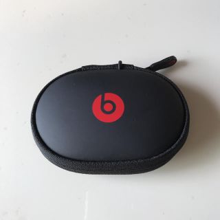 ビーツバイドクタードレ(Beats by Dr Dre)のBeats by Dr Dre ワイヤレスイヤホンケース(ヘッドフォン/イヤフォン)