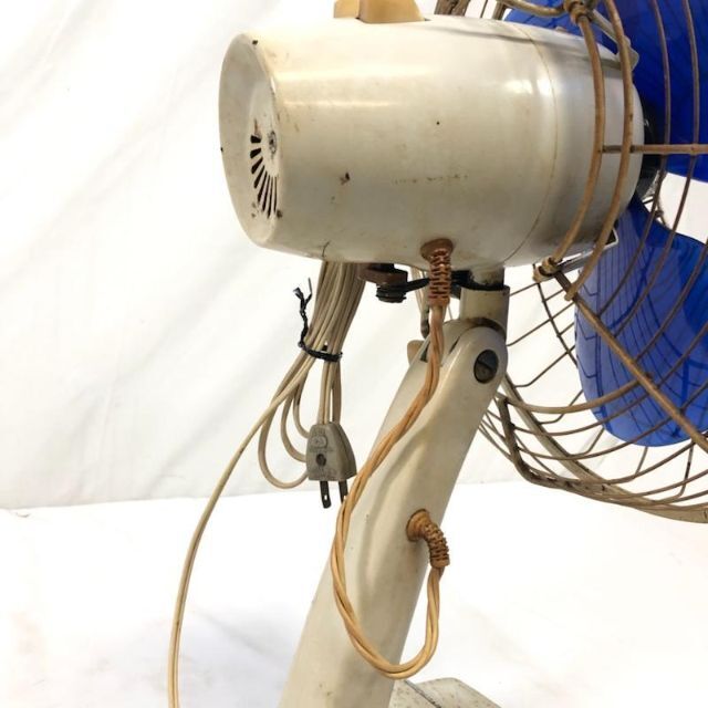 SHARP(シャープ)のSHARP シャープ ELECTRIC FAN 扇風機 PD-241 ジャンク スマホ/家電/カメラの冷暖房/空調(扇風機)の商品写真