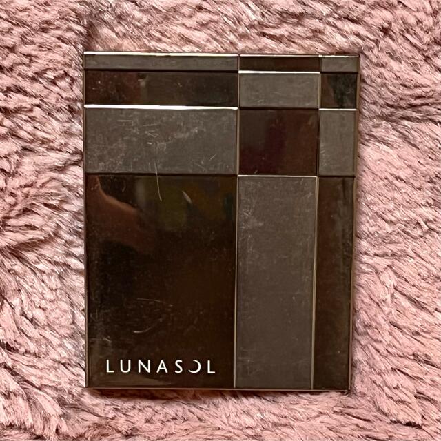 LUNASOL(ルナソル)のルナソル サンドナチュラルアイズ 04 コスメ/美容のベースメイク/化粧品(アイシャドウ)の商品写真