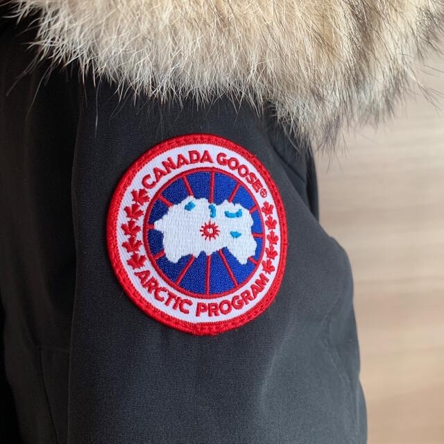 CANADA GOOSE(カナダグース)のyui様専用⭐︎ CANADA GOOSE  BRONTE ブラックXS レディースのジャケット/アウター(ダウンジャケット)の商品写真