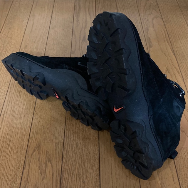 NIKE(ナイキ)のNIKE LAHAR LOW  ラハールロー　27.5㎝ メンズの靴/シューズ(スニーカー)の商品写真