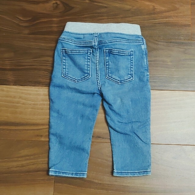 babyGAP(ベビーギャップ)のbabyGAP デニムパンツ 80cm キッズ/ベビー/マタニティのベビー服(~85cm)(パンツ)の商品写真