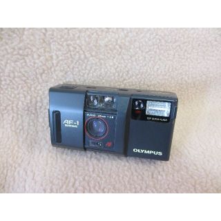 オリンパス(OLYMPUS)のOLYMPUS AF-1「ぬれてもピカソ」35㎜フィルムカメラ【中古】(フィルムカメラ)