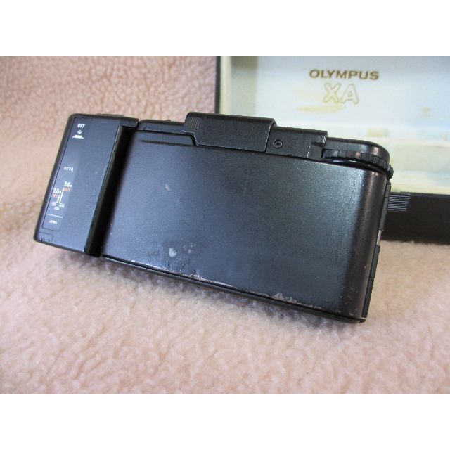 OLYMPUS(オリンパス)のOLYMPUS XA 35㎜レンズシャッターカメラ【中古】 スマホ/家電/カメラのカメラ(フィルムカメラ)の商品写真