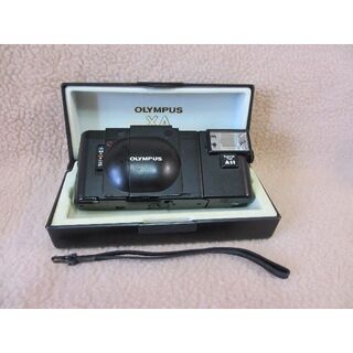 オリンパス(OLYMPUS)のOLYMPUS XA 35㎜レンズシャッターカメラ【中古】(フィルムカメラ)