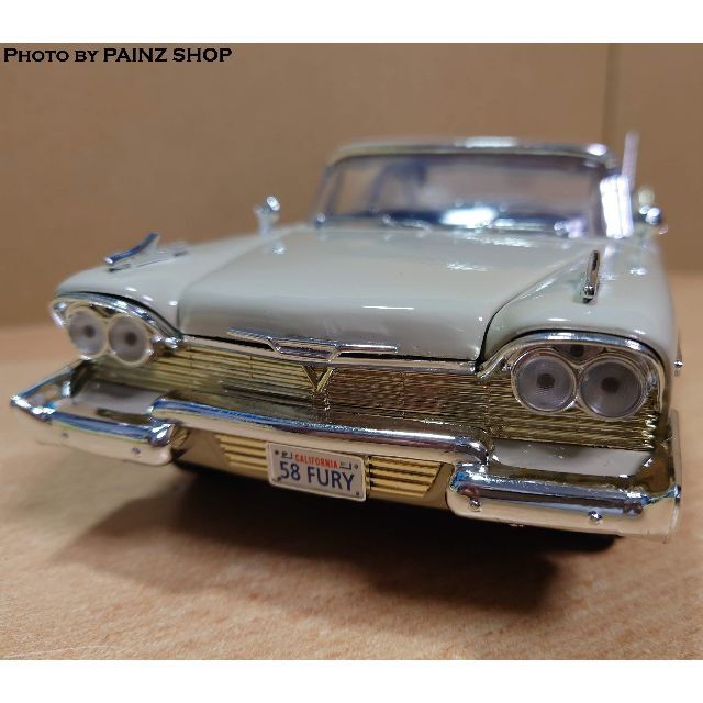 素晴らしい価格 1958 プリムスフューリー 1/18 ベージュ Fury Plymouth 素晴らしい価格 1958 プリムスフューリー 1/18 ベージュ Fury Plymouth